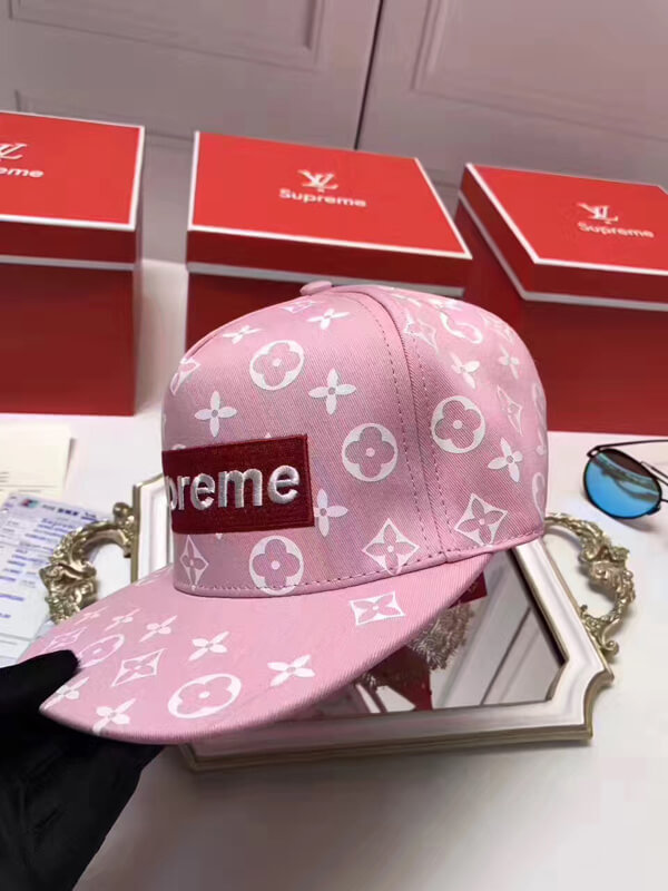 17SS ルイヴィトン シュプリームコピー ルイヴィトン シュプリーム Playboy Box Logo New Era Cap